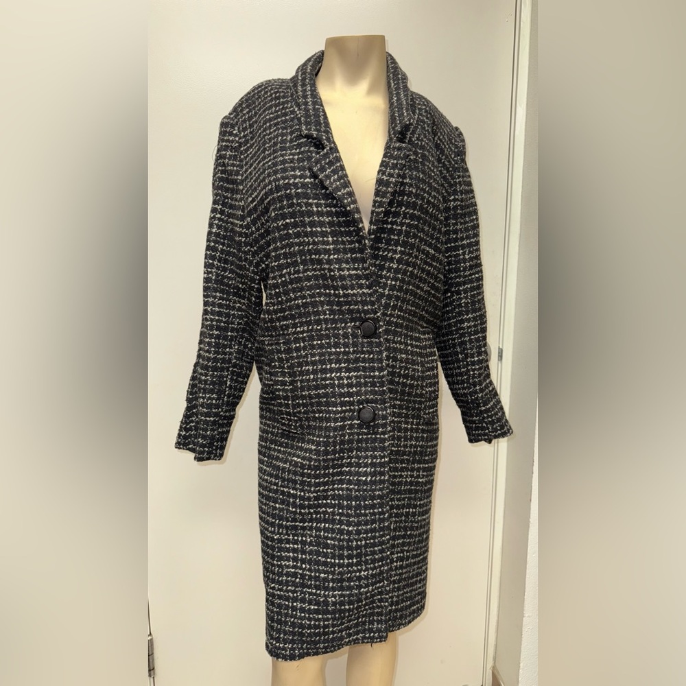 Otello Pelle Women's Black and White Tweed Coat